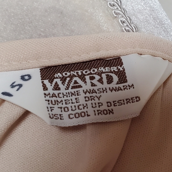 VINTAGE 70s Montgomery Ward Volup Cream Tie-up Belted Long Sleeve Stretchy Dress - Picture 14 of 14
